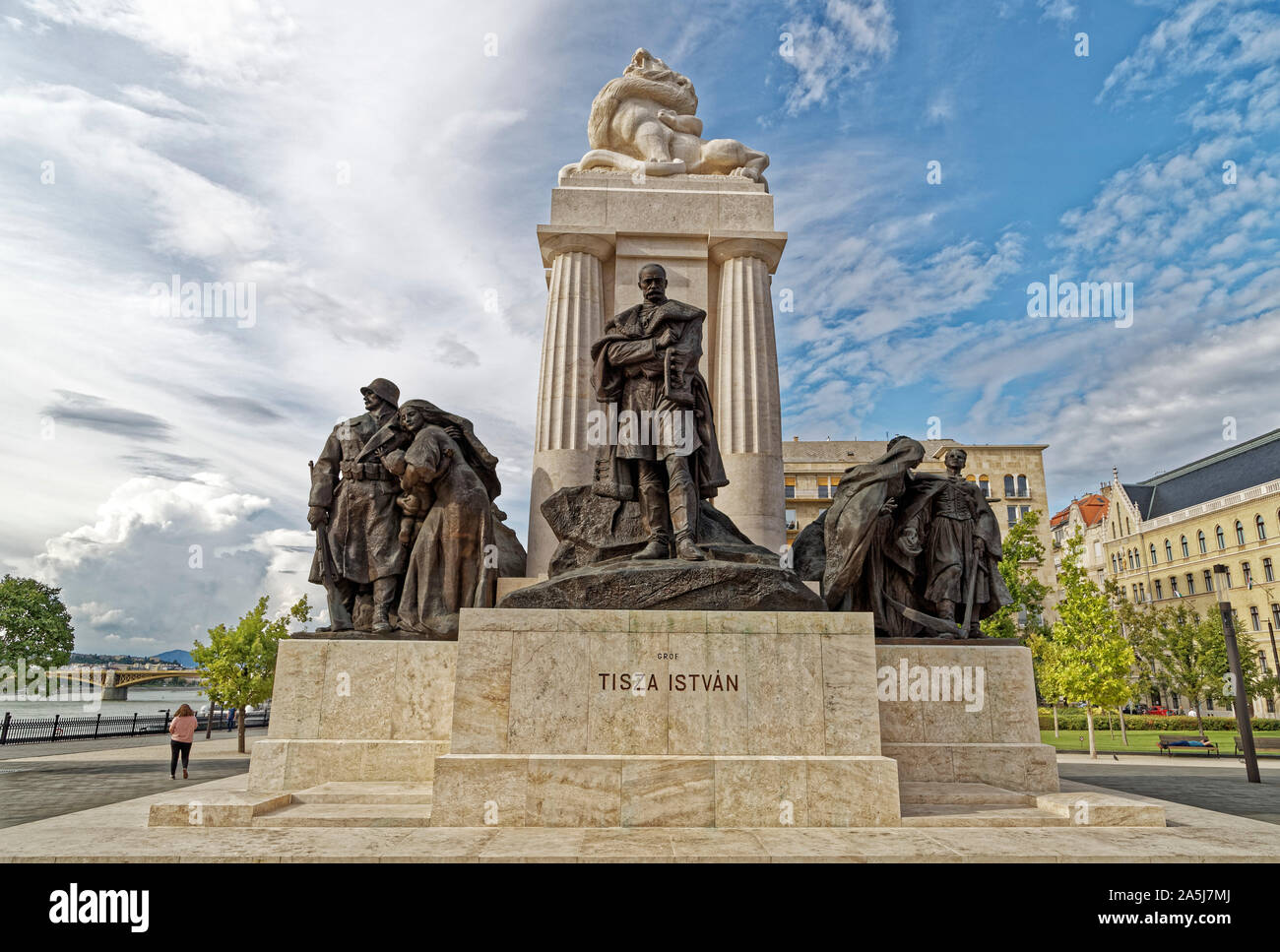 Budapest, Ungarn. 16 August, 2019. Die Theiß Istvan Statue in der Nähe des ungarischen Parlaments in Budapest, Ungarn. Stockfoto