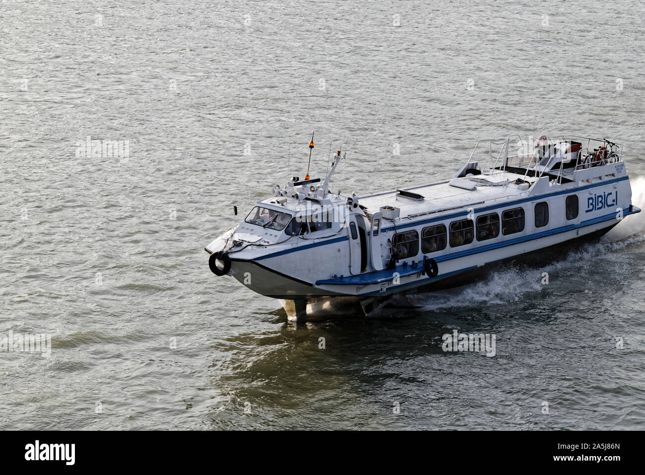Budapest, Ungarn. 16 August, 2019. Riverboat für Touristen auf der Donau in Budapest, Ungarn. Quelle: Bernard Menigault/Alamy Stock Foto Stockfoto