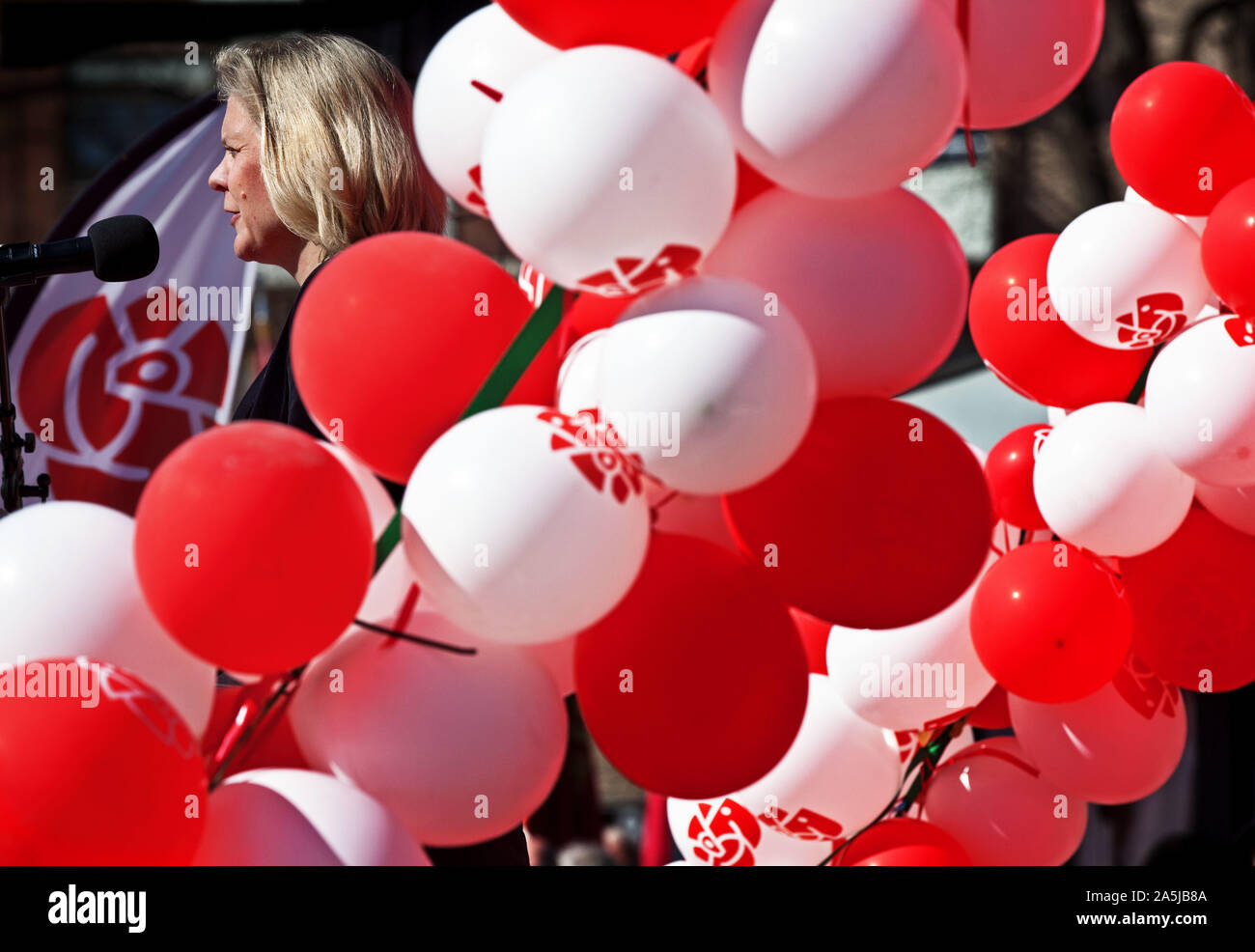 Arbeitslosigkeit war der wichtigste Punkt der 1. Mai Rede von wirtschaftlichen Sozialdemokraten-politische Sprecher Magdalena Anderson in Linköping. Foto Jeppe Gustafsson Stockfoto