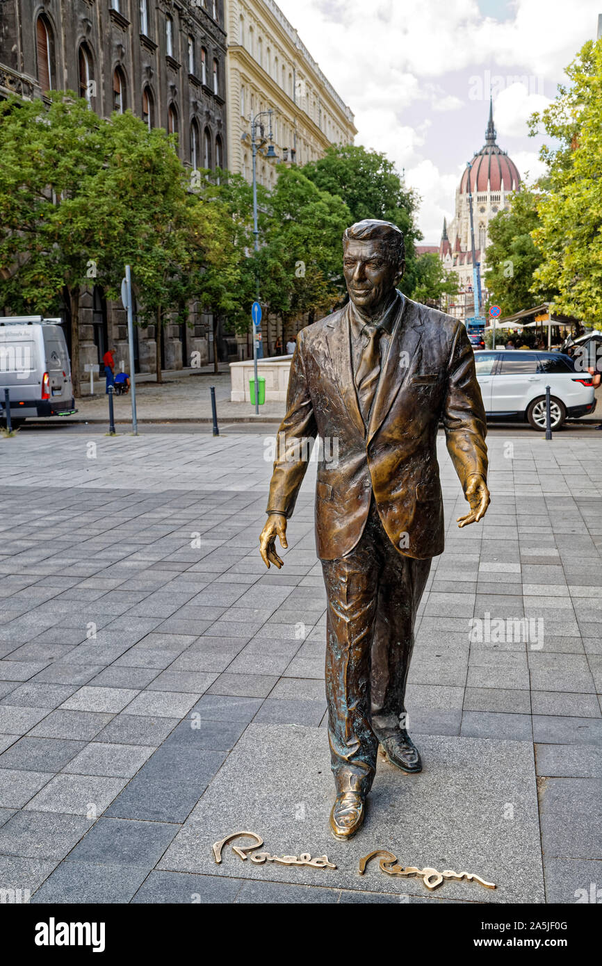 Budapest, Ungarn. 15 August, 2019. Ronald Reagan Statue in Budapest Liberty Square, von Bildhauer Istvan Mate konzipiert. Stockfoto