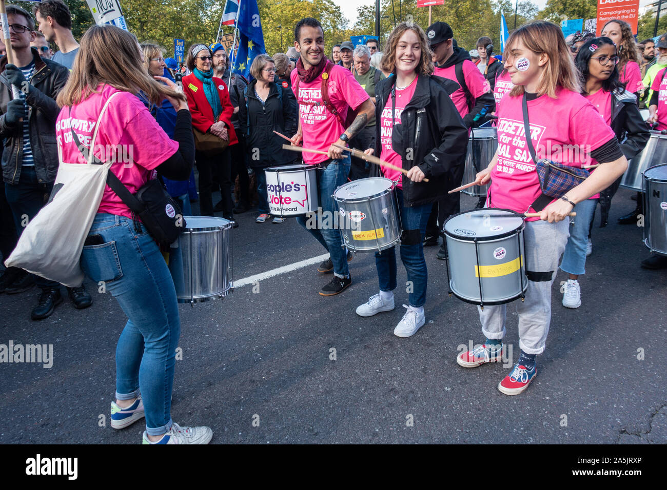 London, Großbritannien. Samstag, 19. Oktober 2019. Endrunde auf Boris Johnson's Brexit viel Sagen Stockfoto