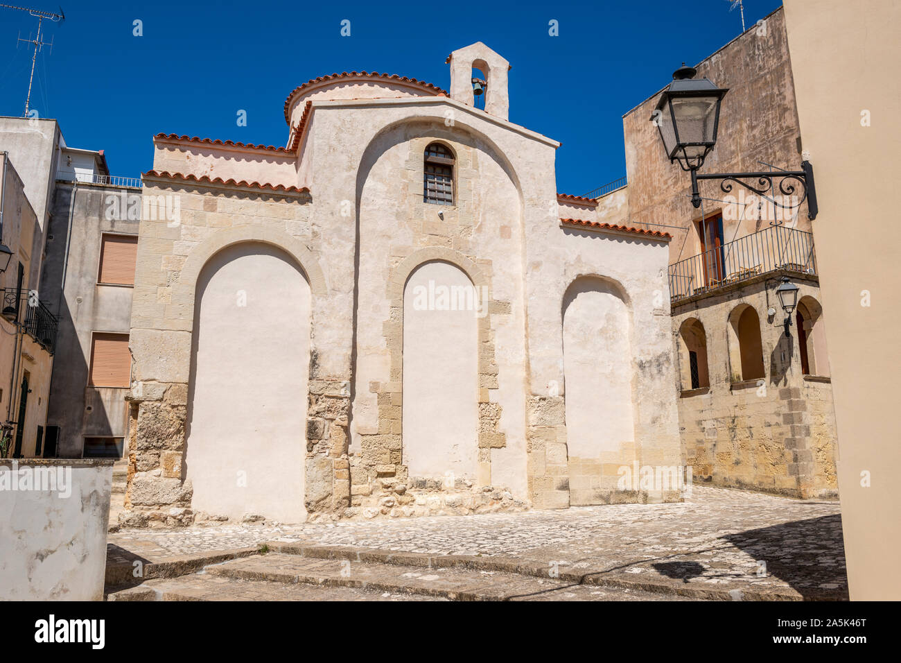 Chiesa di San Pietro (Kirche des Heiligen Petrus) in Otranto, Apulien (Puglia) im südlichen Italien Stockfoto