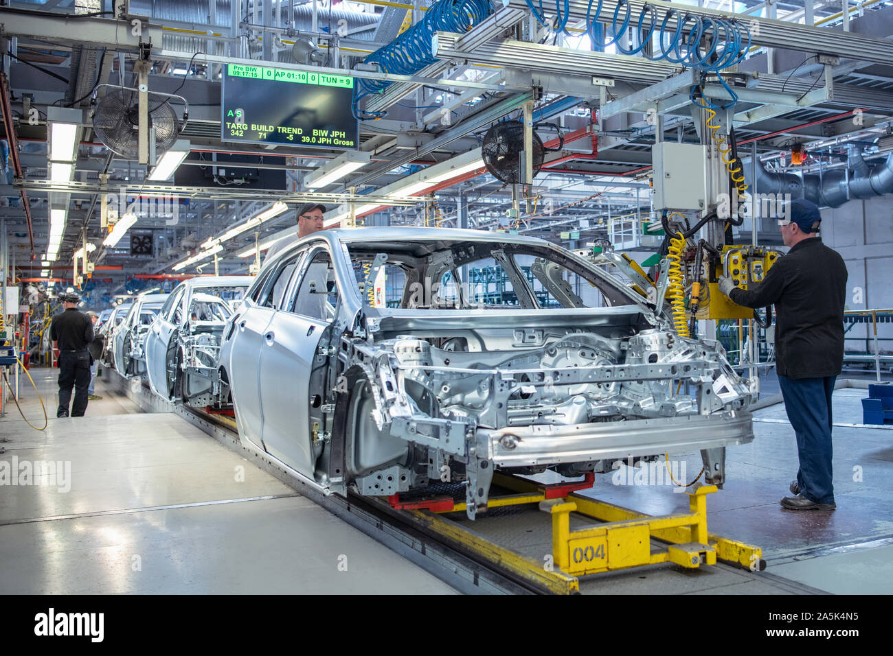 Assembly Line Stockfotos und -bilder Kaufen - Alamy