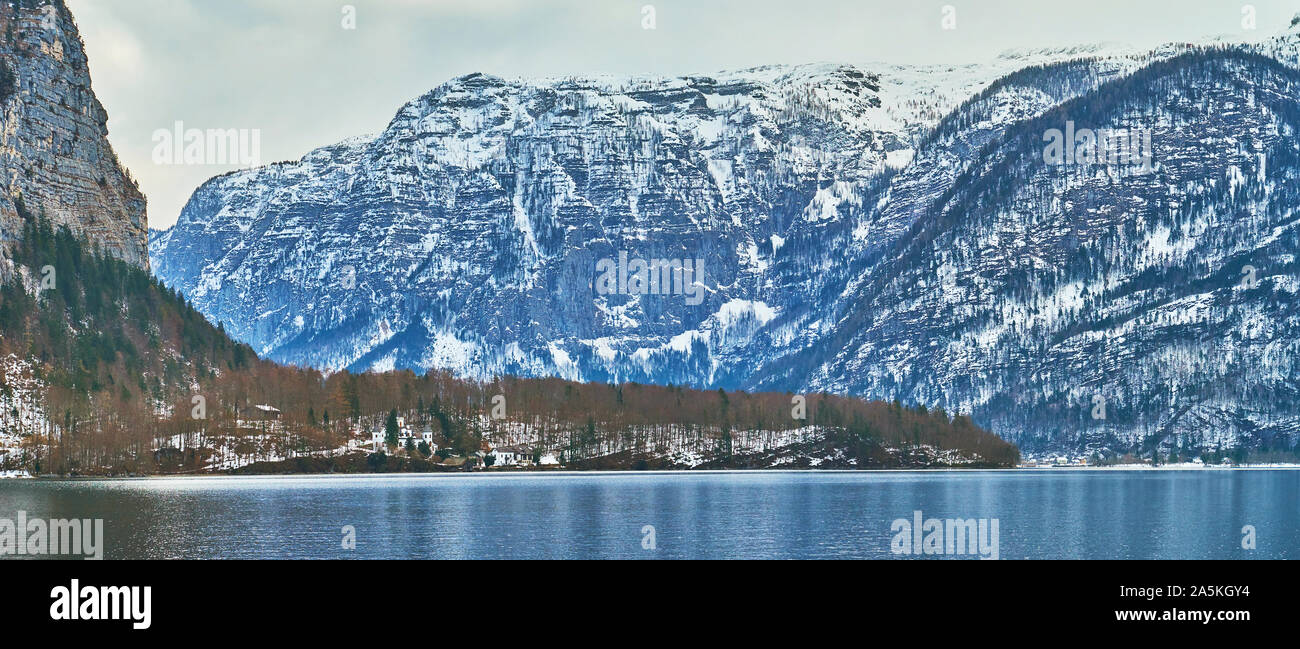 Der malerischen Bergwelt des Dachsteins Alpen genießen, Reisen entlang der Hallstätter See (See), Hallstatt, Salzkammergut, Österreich Stockfoto