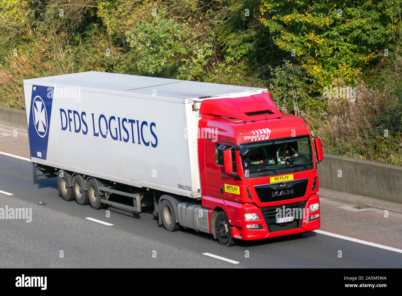 Danischen Dfds Logistik Spedition Lkw Spedition Lkw Transport Lastwagen Cargo Man Tgx Efficientline 3 Fahrzeug Lieferung Transport Industrie Supply Chain Fracht Auf Der M6 An Der Lancaster Grossbritannien Stockfotografie Alamy