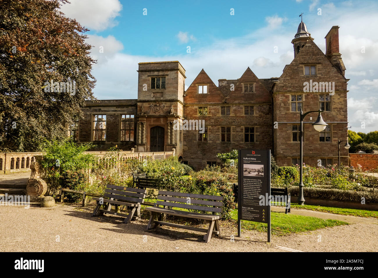 Die Ruinen von Rufford Abbey in Nottinghamshire Vereinigtes Königreich. Stockfoto