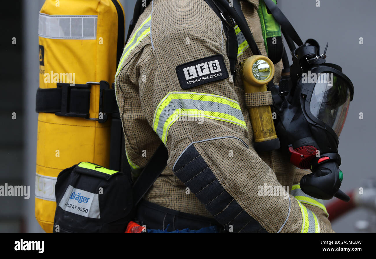 Feuerwehrmänner bei der Arbeit an einer Feuerwache in South East London. PA-Foto. Bild Datum: Montag, Oktober 21, 2019. Photo Credit: Gareth Fuller/PA-Kabel Stockfoto