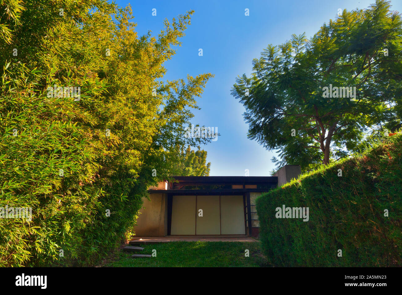 Die Schindler House auf der Kings Road in West Hollywood, Kalifornien, fotografiert während des Tages von Aurelia Dumont Fotografie Stockfoto