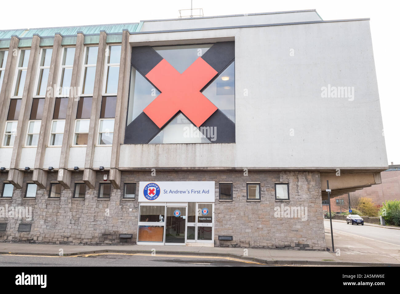 St Andrews Erste Hilfe Liebe und soziale Unternehmen, das erste Hilfe und Schulungen in Schottland, Milton Street, Glasgow, Schottland, Großbritannien Stockfoto