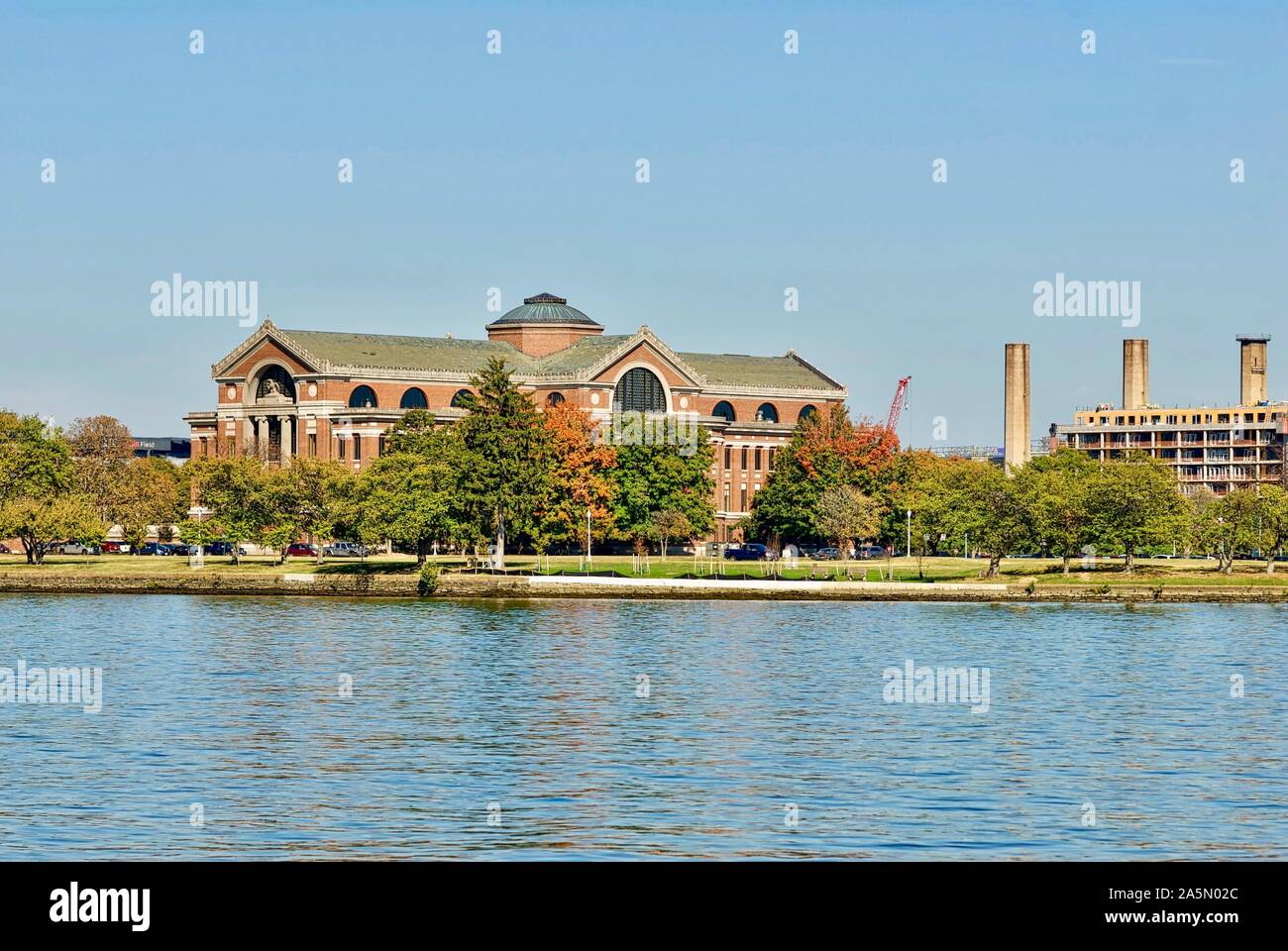 Washington, D.C. - Oktober 15, 2019: Das National War College in Fort McNair sitzt am Zusammenfluss von Washington Kanal und das Anacostia River. Stockfoto