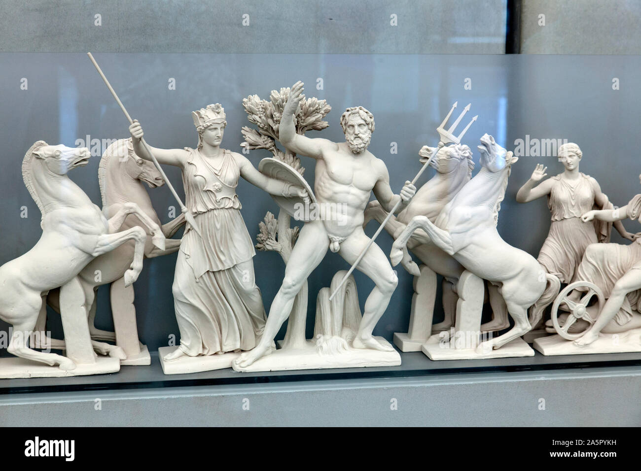 Wiederaufbau der Westgiebel des Parthenon auf der Akropolis Museum, Athen, Griechenland. Stockfoto