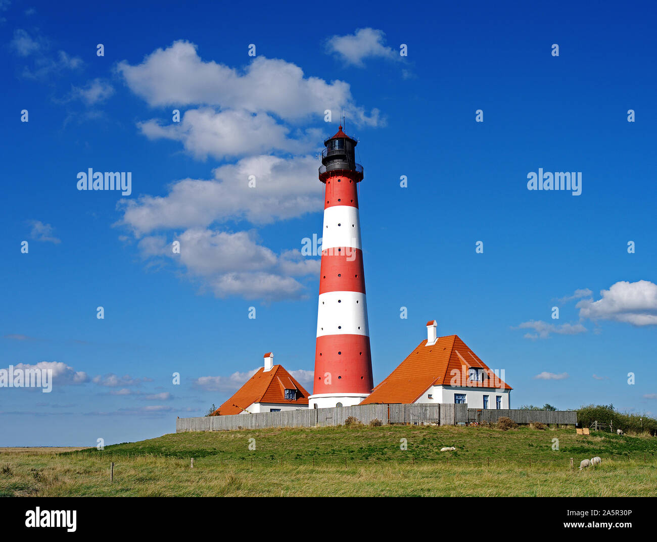 Leuchtturm Westerhever, Westerheversand, in der Nähe von St. Peter Ording, Schleswig-Holstein, Bundesrepublik Deutschland Stockfoto