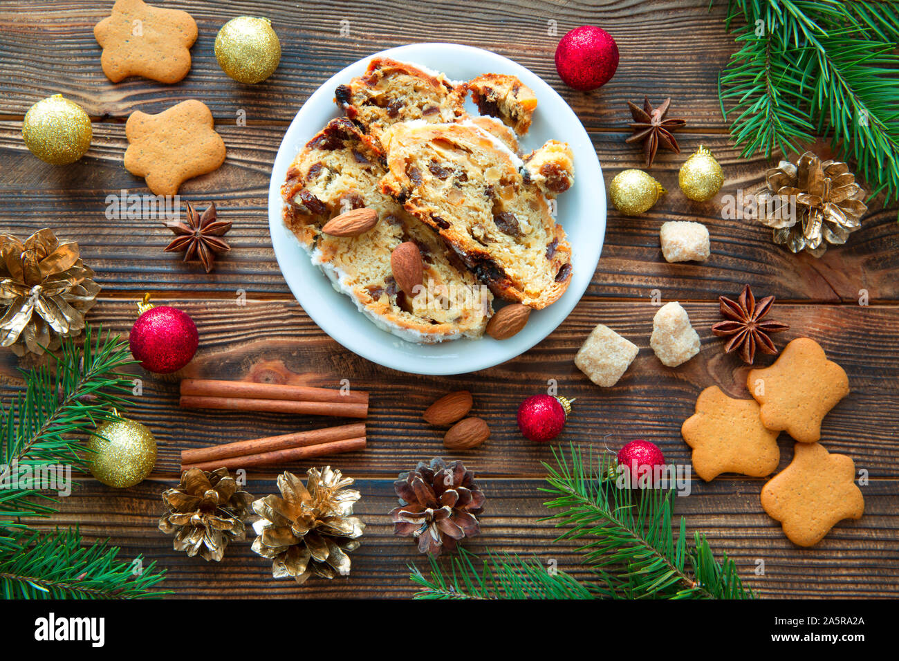 Stollen lebkuchen plätzchen -Fotos und -Bildmaterial in hoher Auflösung ...
