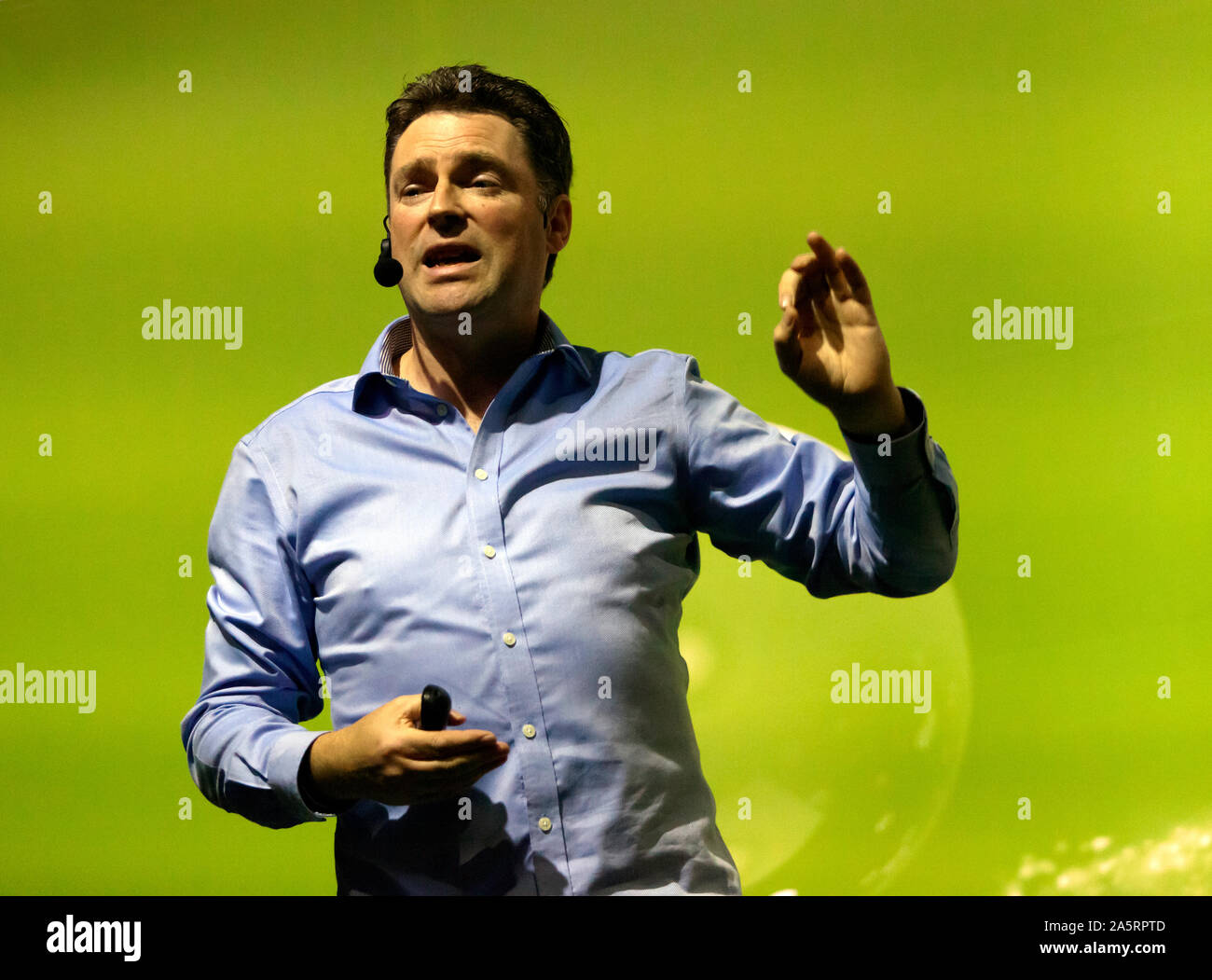 Markieren Maslin, klimatologe am University College London, einen Vortrag über Warum die Evolution der brainy Ape begünstigt, die auf der Erde Stadium, in New Scientist Live 2019 Stockfoto