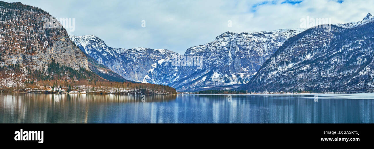 Die schöne Panoramasicht viw am Dachstein Alpen rund um hallstattersee See, Hallstatt, Altaussee, Österreich Stockfoto