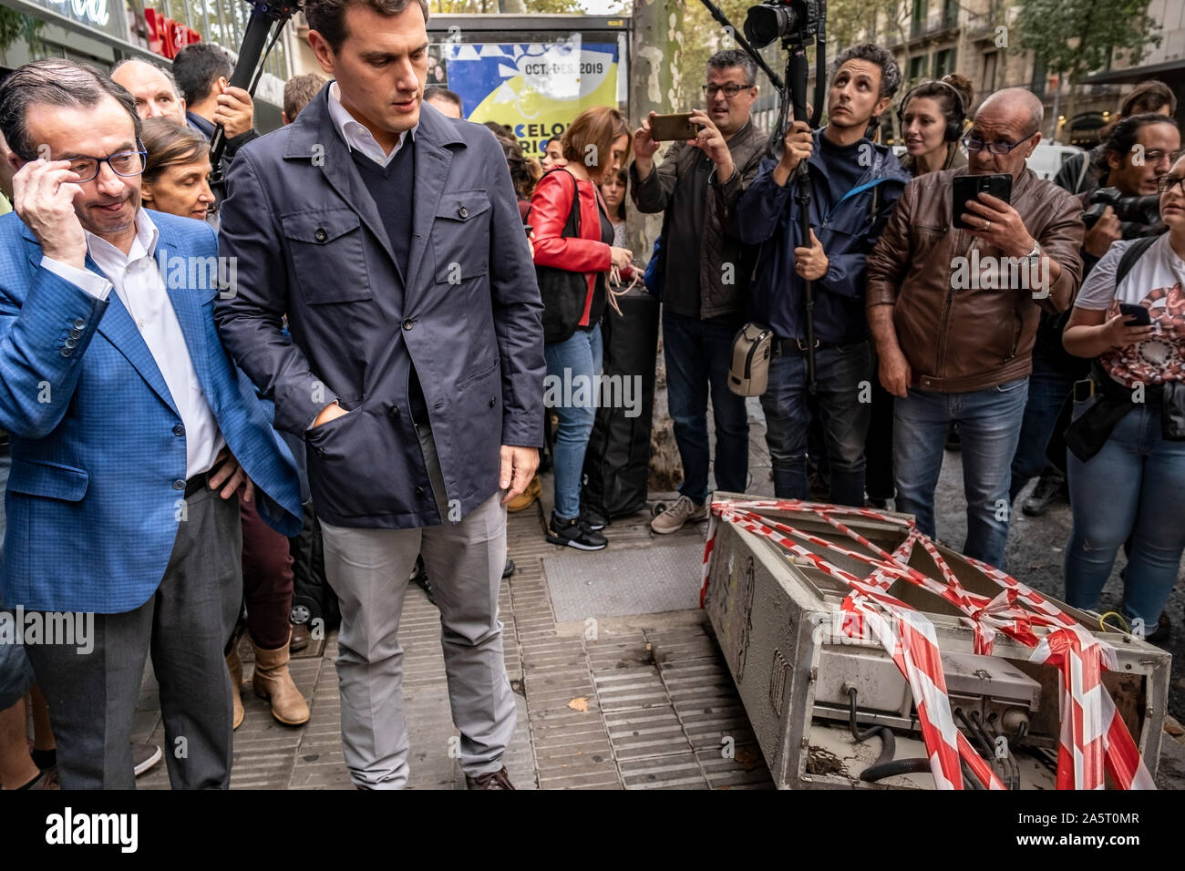 Barcelona, Spanien. 22 Okt, 2019. Albert Rivera Präsident des Mitte-rechts-Partei während der Pressekonferenz zur Beurteilung der Schäden an den Einrichtungen, die von den Unruhen betroffenen erlitten. Credit: SOPA Images Limited/Alamy leben Nachrichten Stockfoto