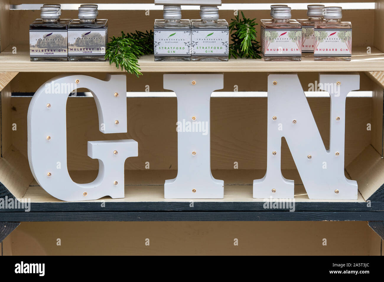 Shakespeare Company Gin zeigt sich an einem Stand. VEREINIGTES KÖNIGREICH Stockfoto