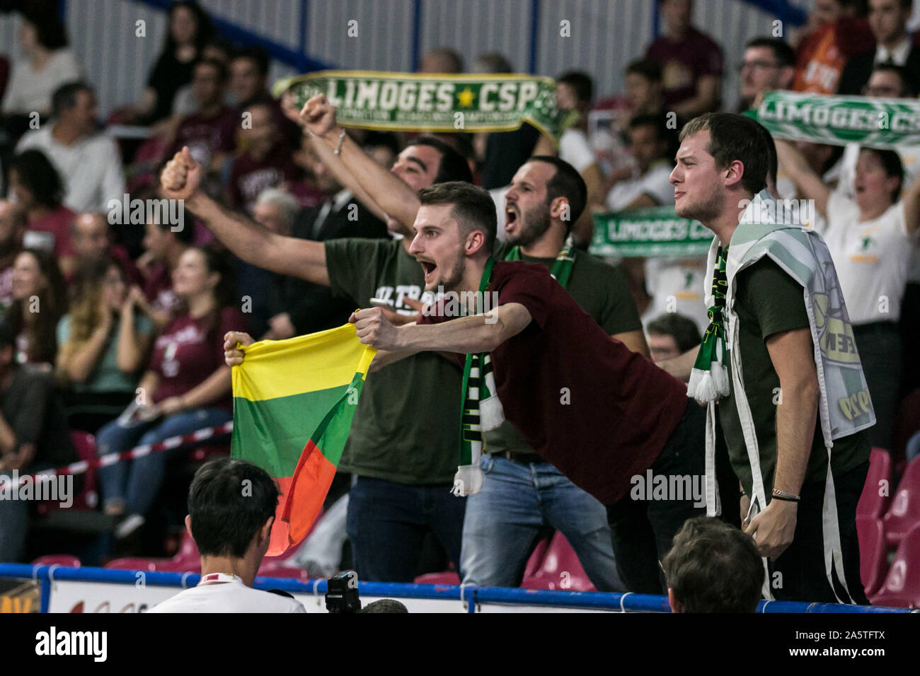 Venezia, Italien. 22 Okt, 2019. Fans von Limoges csp Während - Basketball EuroCup Meisterschaft - Credit: LPS/Alfio Guarise/Alamy leben Nachrichten Stockfoto