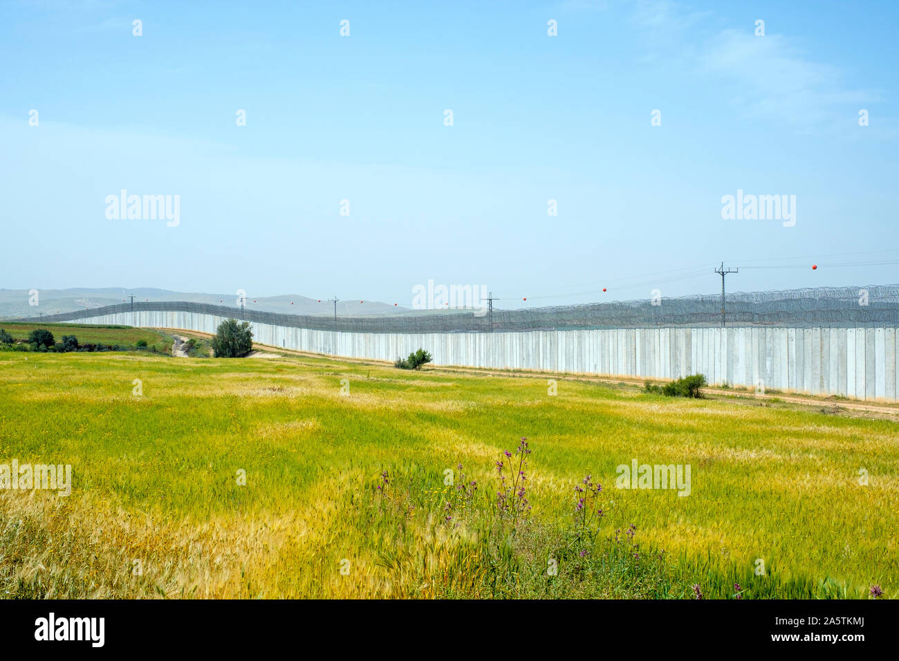 Die israelische Mauer in der West Bank, Beit Mirsim, Hebron Governatorat, West Bank, Palästina. Stockfoto