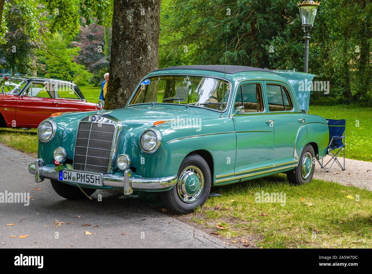Mercedes Benz 220 Coupe W180 Stockfotos Und Bilder Kaufen Alamy