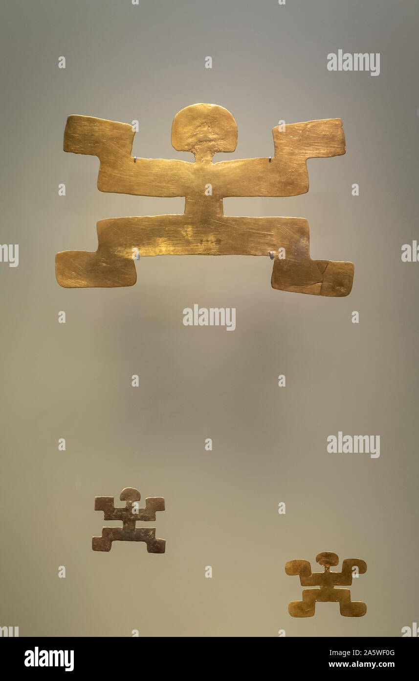Gold Artefakte in Form einer Jaguar-Man, Präkolumbianische 375/000 Sammlung, Gold Museum, das Museo del Oro, Bogota, Kolumbien, Südamerika Stockfoto