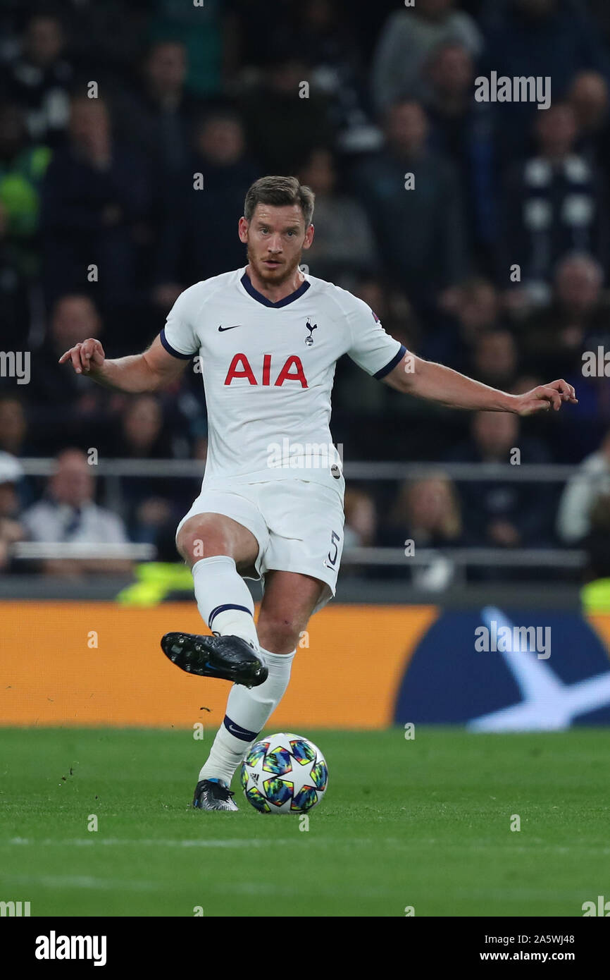London, Großbritannien. 22 Okt, 2019. Tottenham Jan Vertonghen während der UEFA Champions League Match zwischen den Tottenham Hotspur und Roter Stern Belgrad, bei Tottenham Hotspur Stadium, London England. Credit: ESPA/Alamy leben Nachrichten Stockfoto