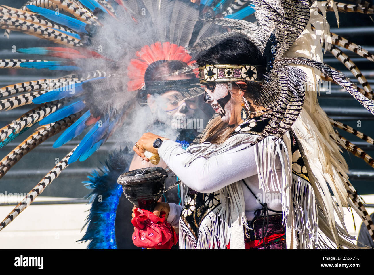 Oktober 20, 2019 San Jose/CA/USA - die Teilnehmer am Tag der Toten (Dia de Los Muertos) Prozession in South San Francisco Bay; Capull Stockfoto