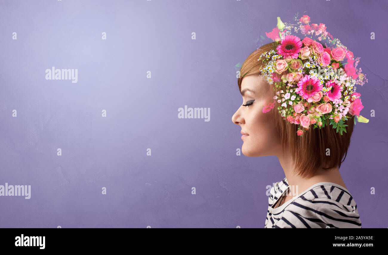 Blühenden Kopf mit bunten Blumen und Frühling Konzept Stockfoto