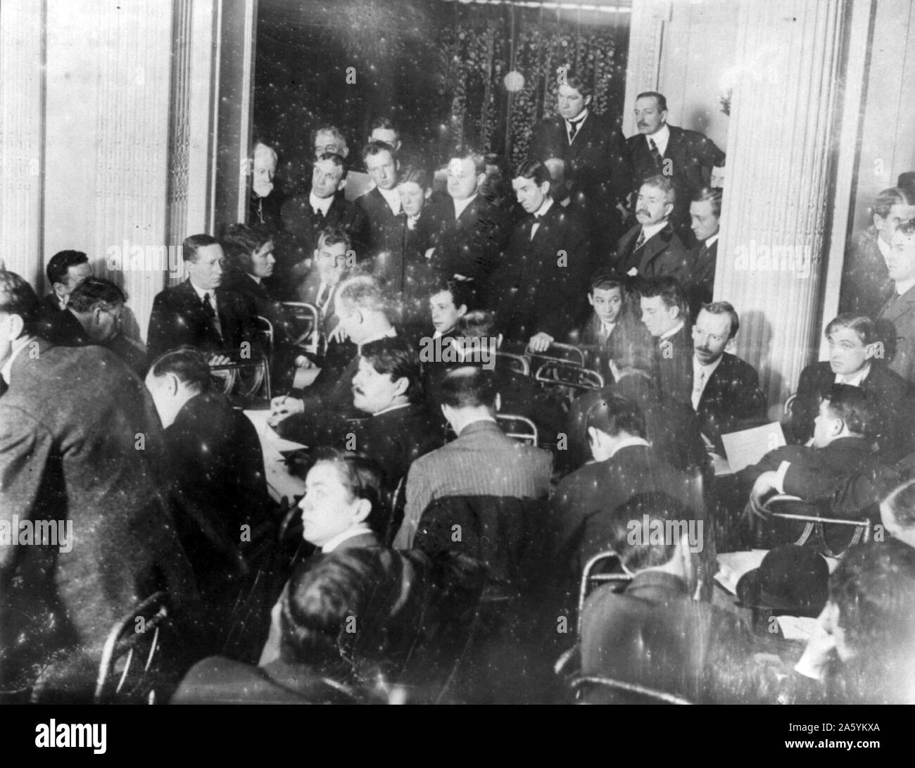 Titanic Katastrophe, 12. April 1912: USA Senat Untersuchungs-kommission überlebenden im Waldorf Astoria Hotel, New York, 29. Mai 1912 in Frage zu stellen. Stockfoto