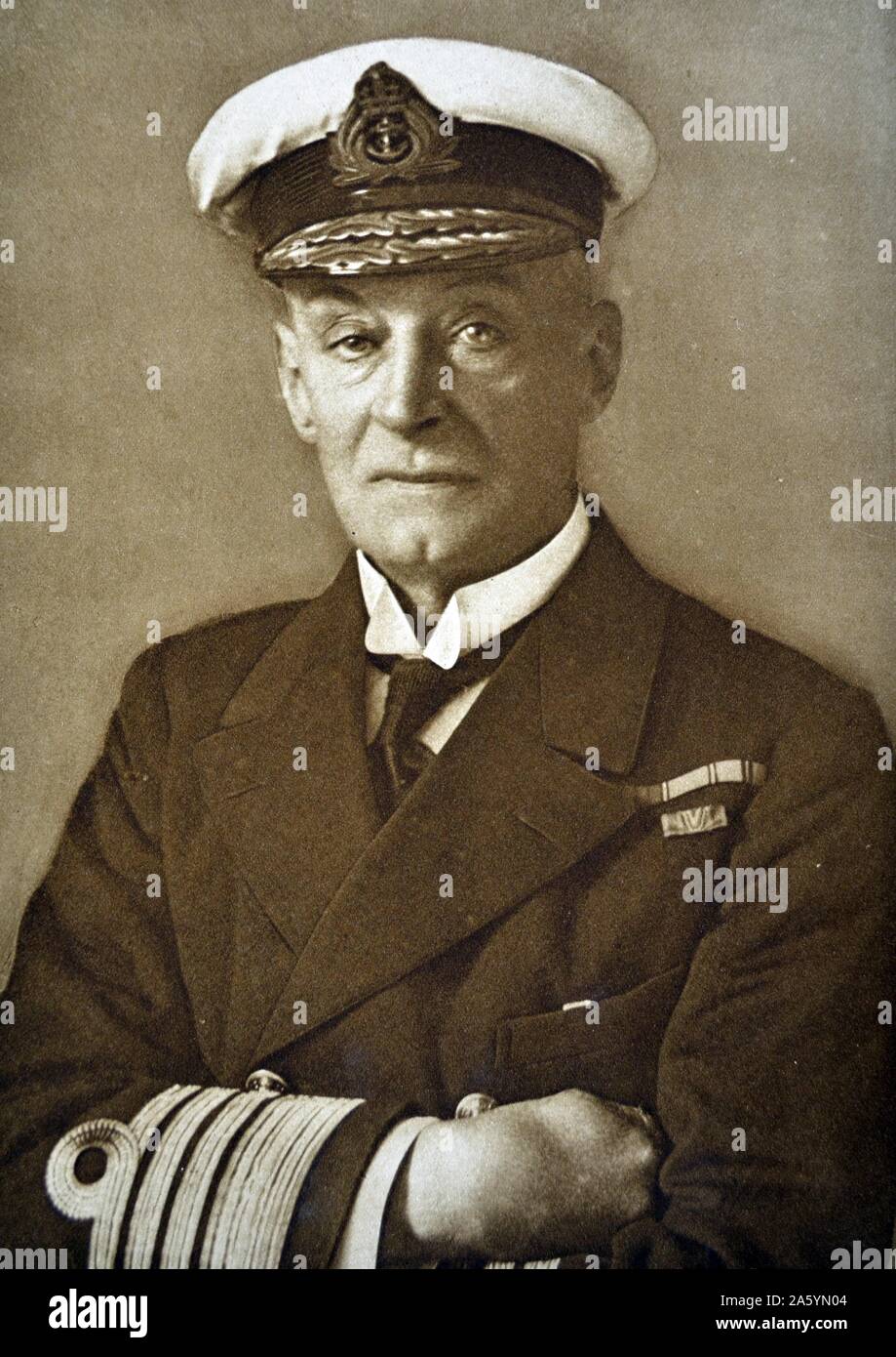 Admiral Sir Henry Bradwardine Jackson (1855-1929), ein Yorkshire Mann, der die Twin Zinnen eines Marineoffiziers der Königlichen Marine Offiziere Karriere als First Sea Lord vom Jahre 1915-1916 Stand erreicht während des Ersten Weltkriegs und in den Rang der Admiral der Flotte im Jahr 1919 gefördert. 1915. Stockfoto