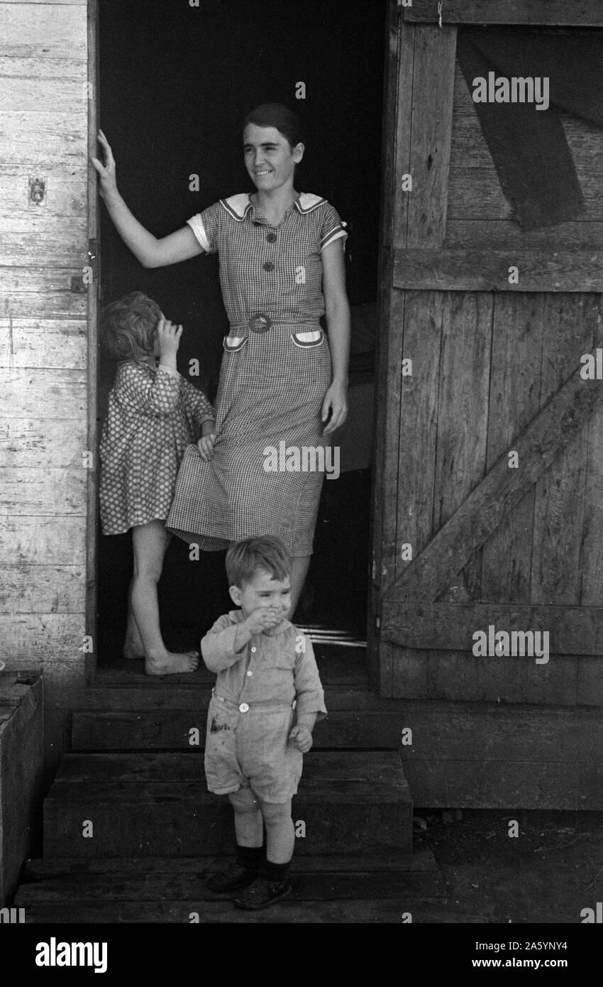 Teil des landwirtschaftlichen Wanderarbeitnehmer-Familie in der Nähe von Belle Glade, Florida 19370101 Stockfoto