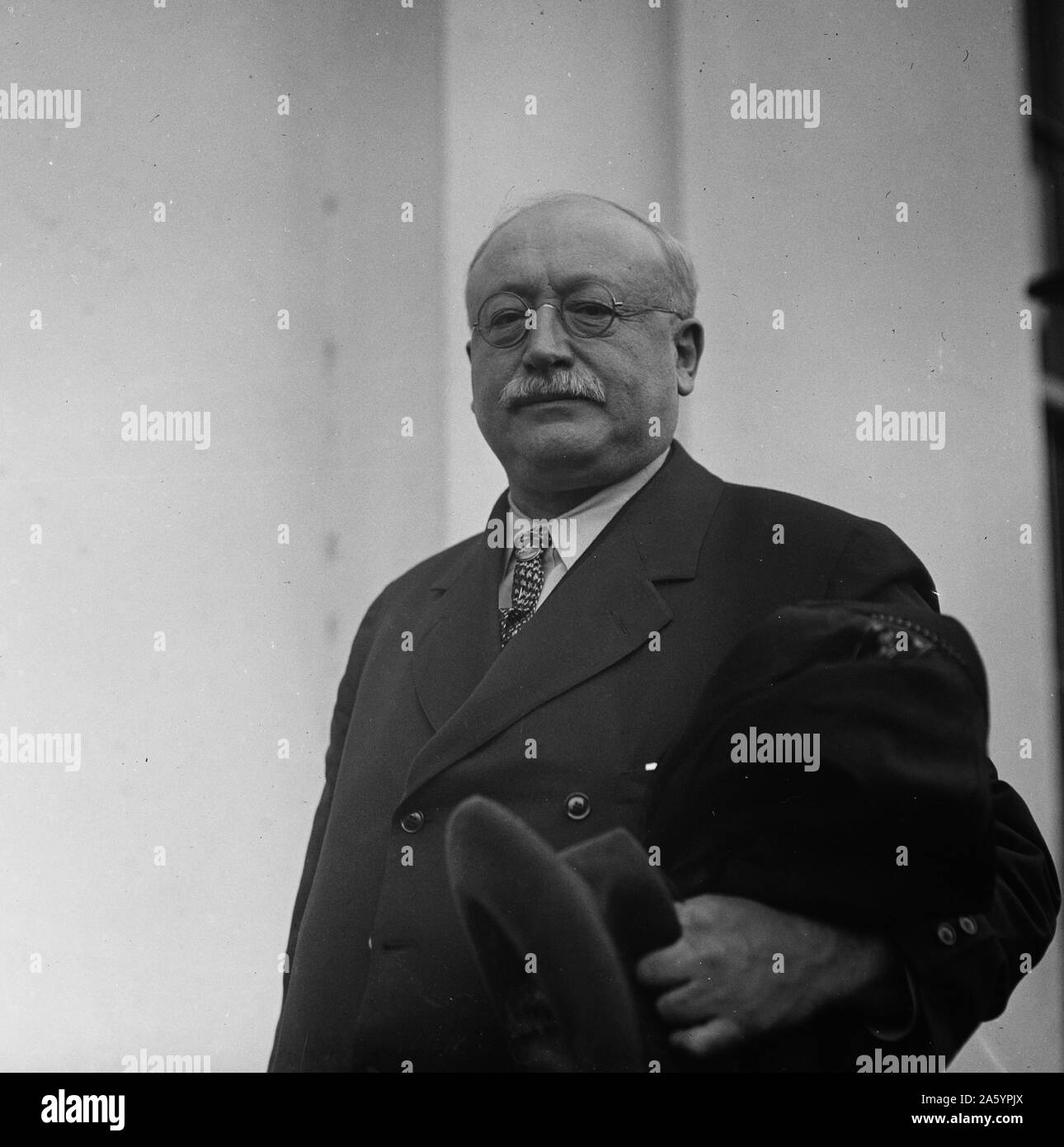Victor Berger, amerikanisches sozialistischen Kongreßabgeordnetes von Wisconsin im Weißen Haus 1922 Stockfoto