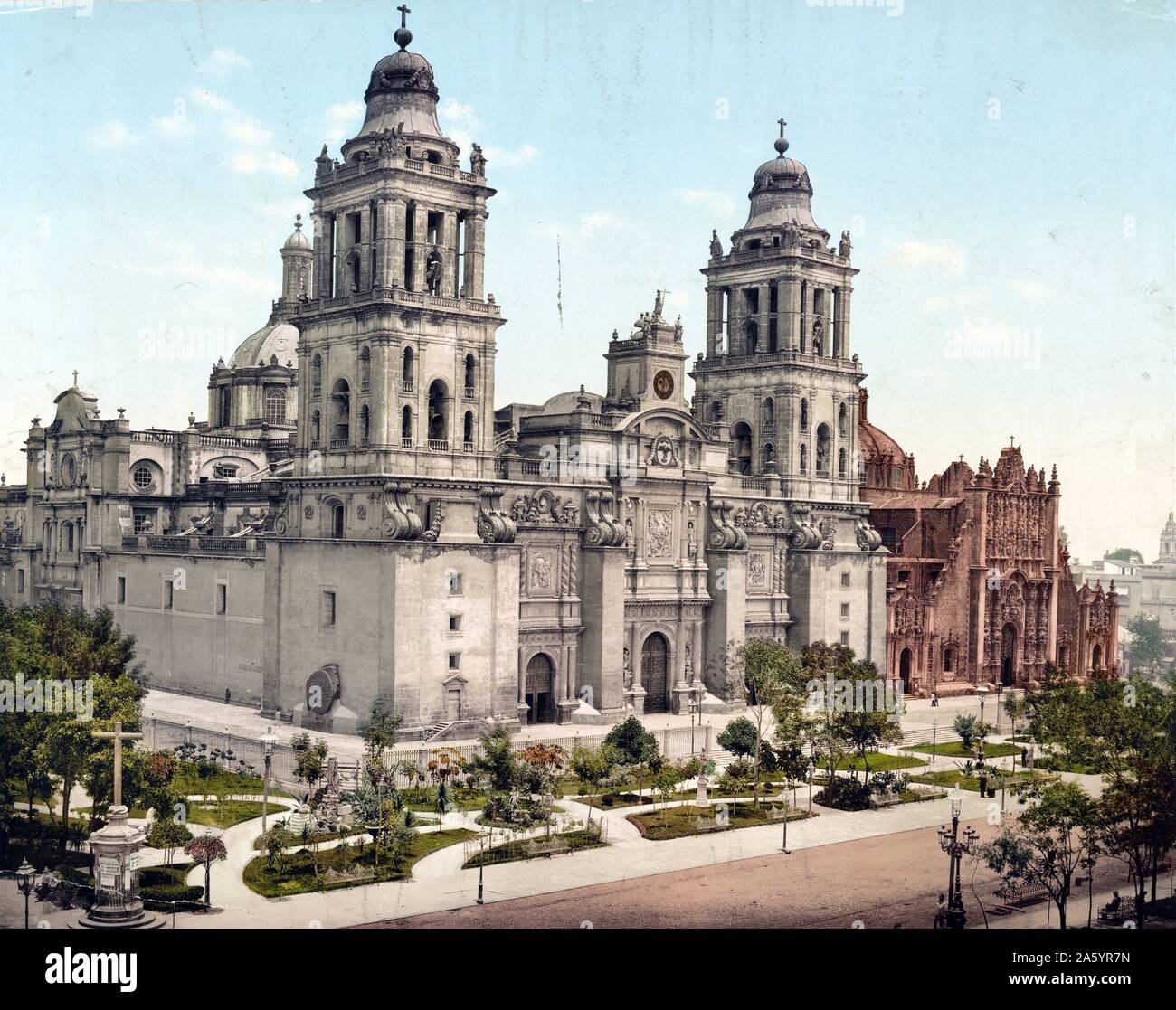 Fotomechanischen drucken Der Mexico City Metropolitan Kathedrale, die größte Kathedrale in Amerika und Sitz der römisch-katholischen Erzdiözese von Mexiko. 1573 von dem Architekten Claudio de Arciniega abgeschlossen (1520-1593). Fotografiert von William Henry Jackson (1843-1942). Vom 1899 Stockfoto