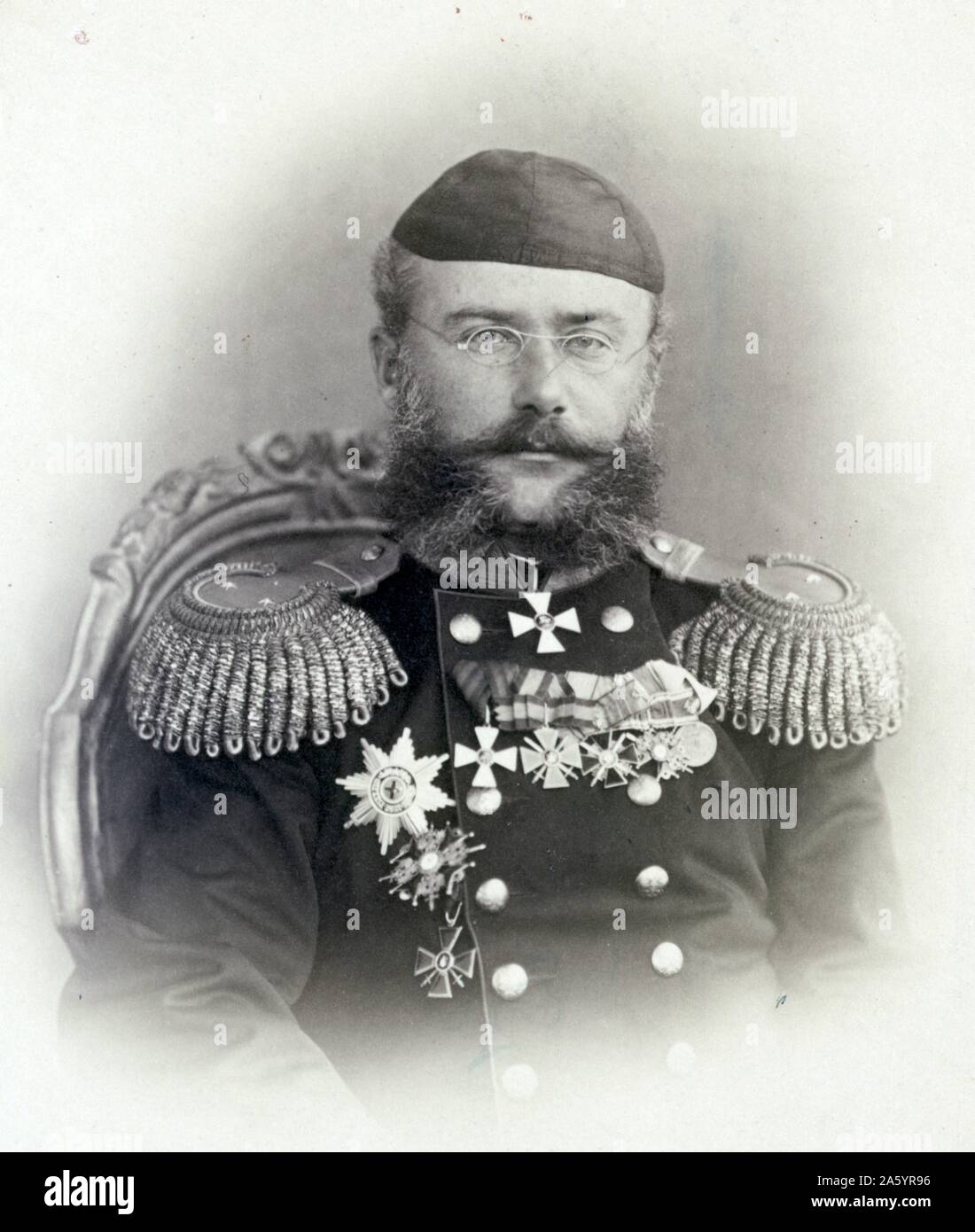 Porträt der russischen General Alexander Konstantinowitsch Abramov (1836-1886). Diente er unter General Michail Chernyayev während der Zeit der russischen Eroberung Zentralasiens. Am besten für die Belagerung gegen die Stadt Samarkand, Usbekistan im Jahr 1868 bekannt. Vom 1872 Stockfoto