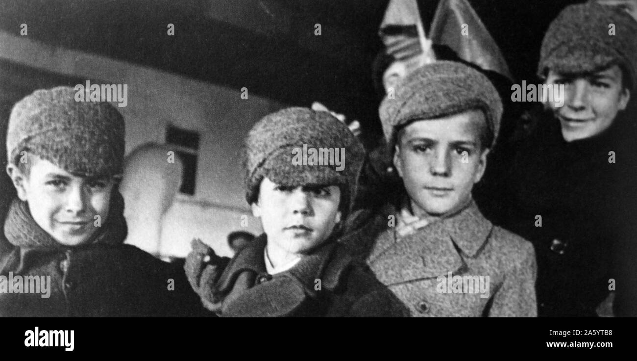 Spanische Kinder kommen als evakuierte in Russland (UdSSR), während des spanischen Bürgerkriegs Stockfoto