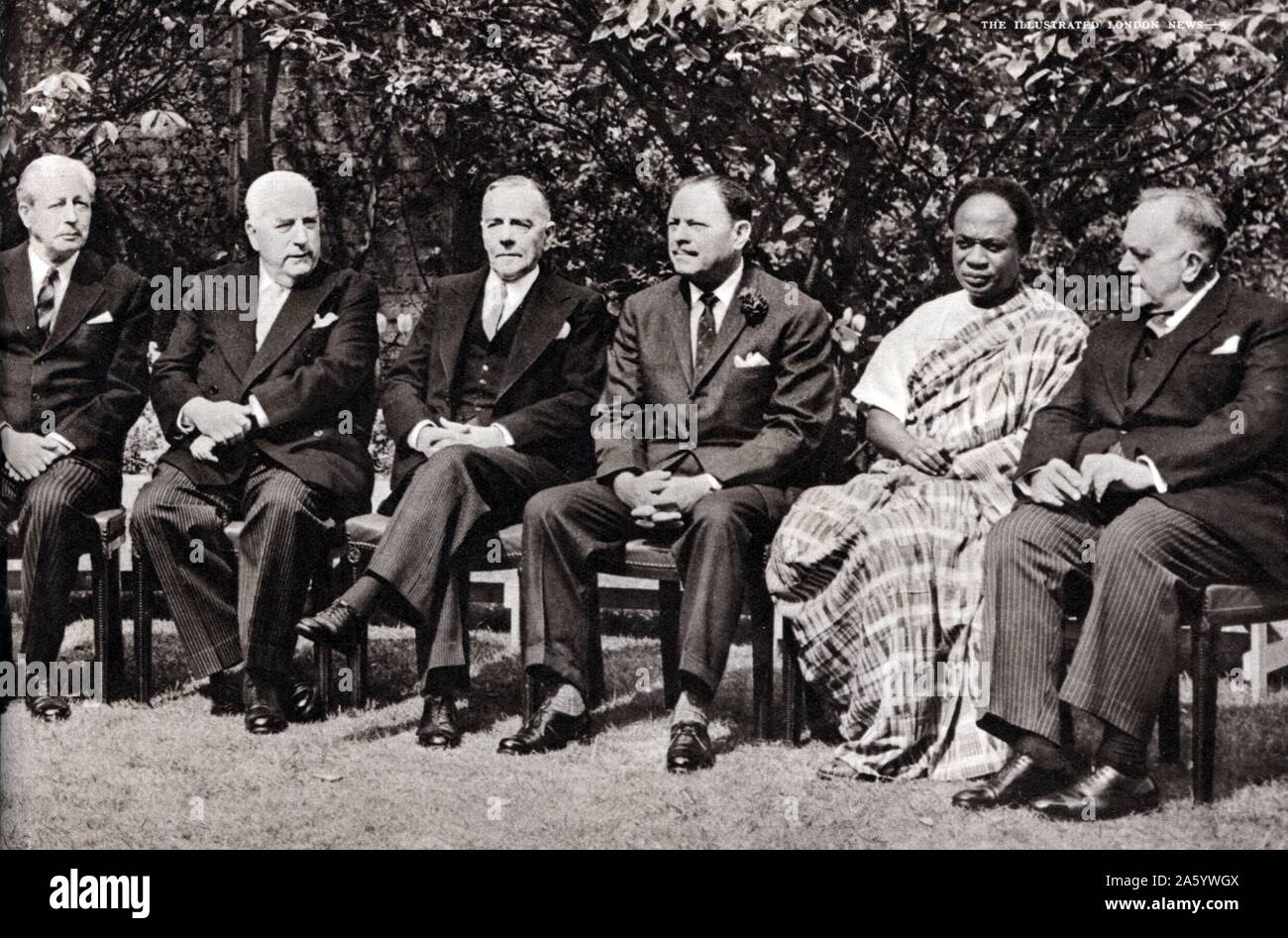 Commonwealth-Führer treffen sich in London 1960. Von links nach rechts: Harold MacMillan, Vereinigtes Königreich; Australien, Robert Menzies; Südafrika, Eric Louw (Minister für auswärtige Angelegenheiten); Pakistan, Ayub Khan; Ghana, Kwame Nkrumah; Föderation von Rhodesien und Njassaland, Sir Roy Welensky Stockfoto