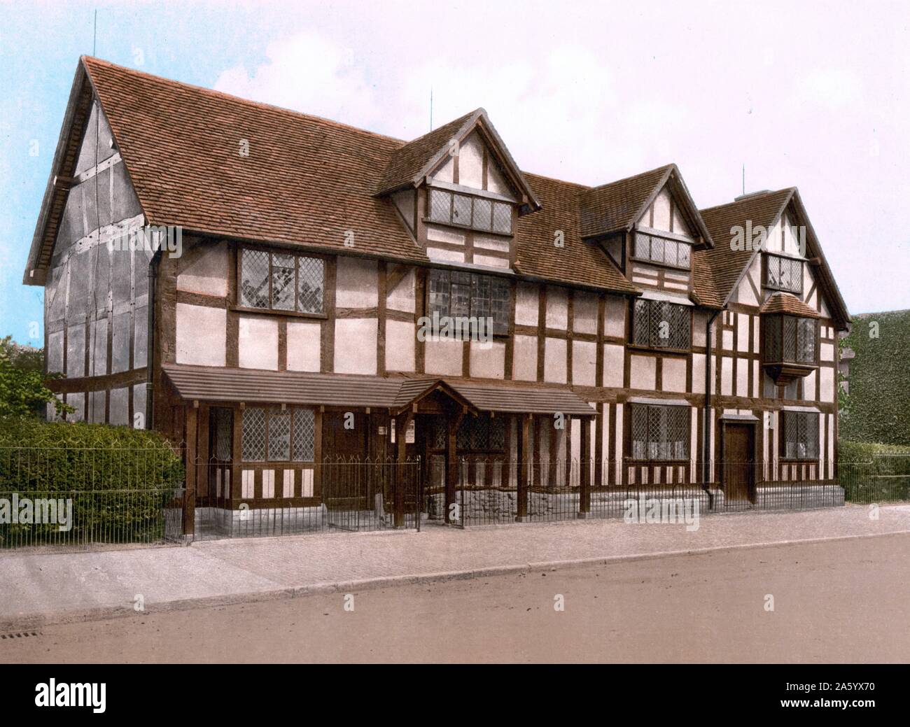 Shakespeares Geburtsort Stratford, England. Shakespeares Geburtshaus ist eine restaurierte aus dem 16. Jahrhundert Fachwerkhaus befindet sich in Henley Street, Stratford-upon-Avon, Warwickshire, England, wo es geglaubt wird, dass William Shakespeare 1564 geboren wurde und seine Kindheit verbrachte Stockfoto