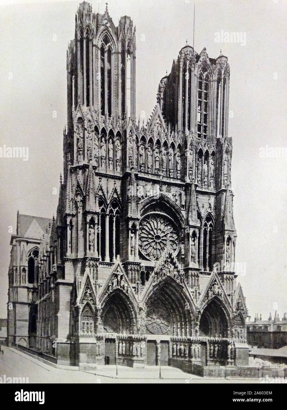 Fotodruck von der Kathedrale Notre-Dame, eine historische katholische Kathedrale auf der östlichen Hälfte des Île De La Cité im vierten Arrondissement von Paris. Vom 19. Jahrhundert Stockfoto