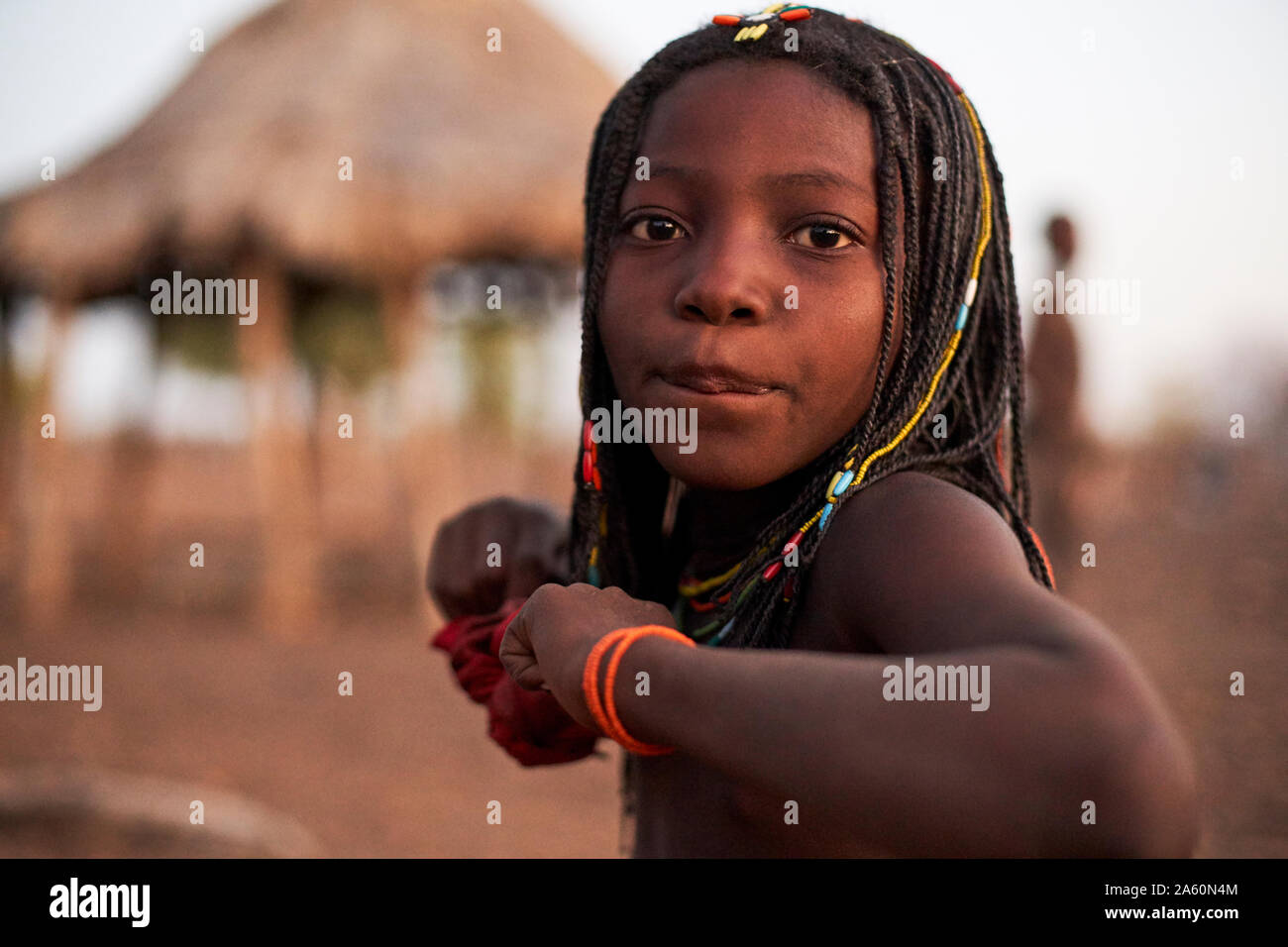 Oncocua muhacaona Mädchen, Angola Stockfoto