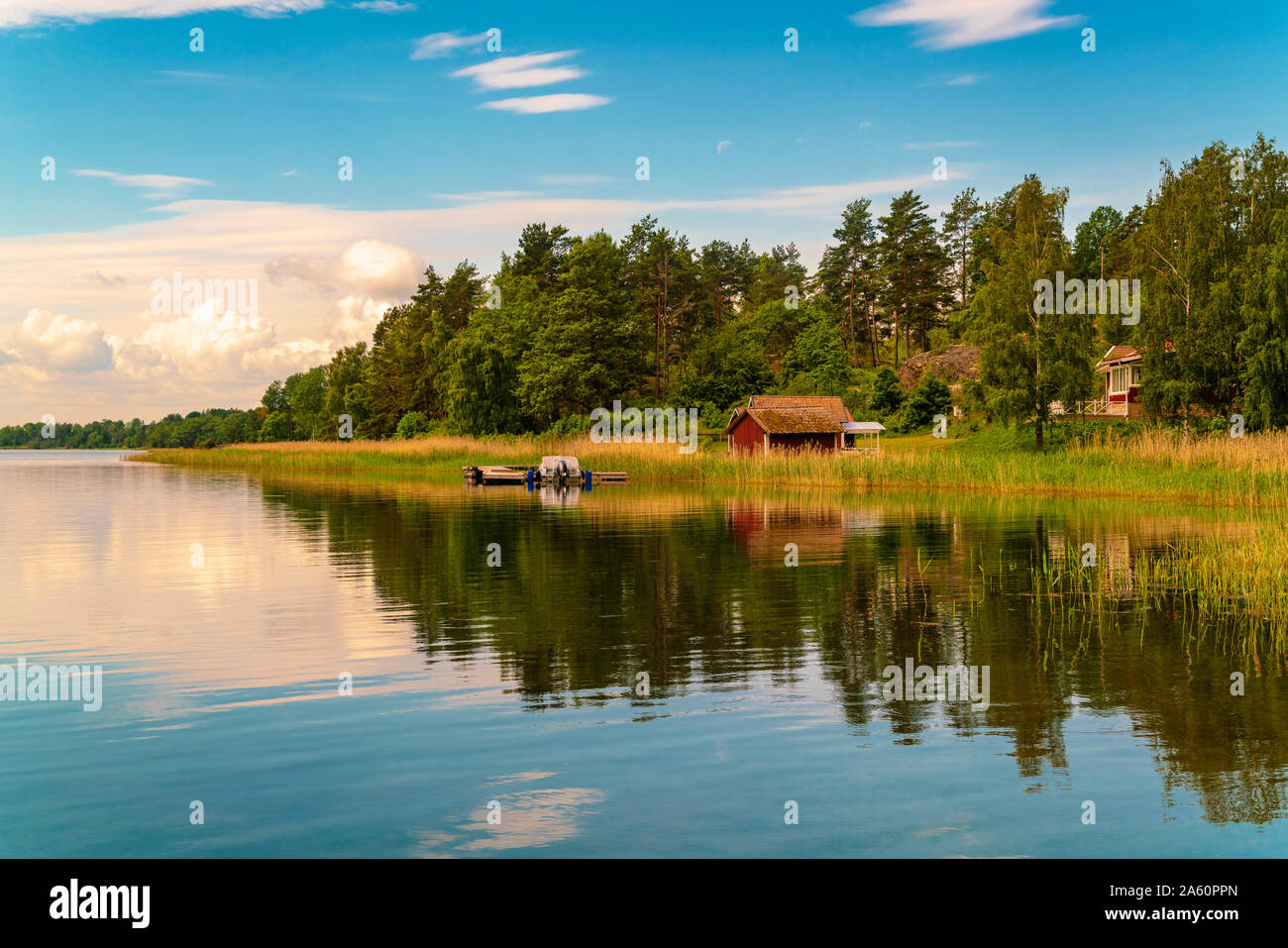 Einen malerischen Blick auf den Fluss gegen Himmel in Loftahammar, Schweden Stockfoto