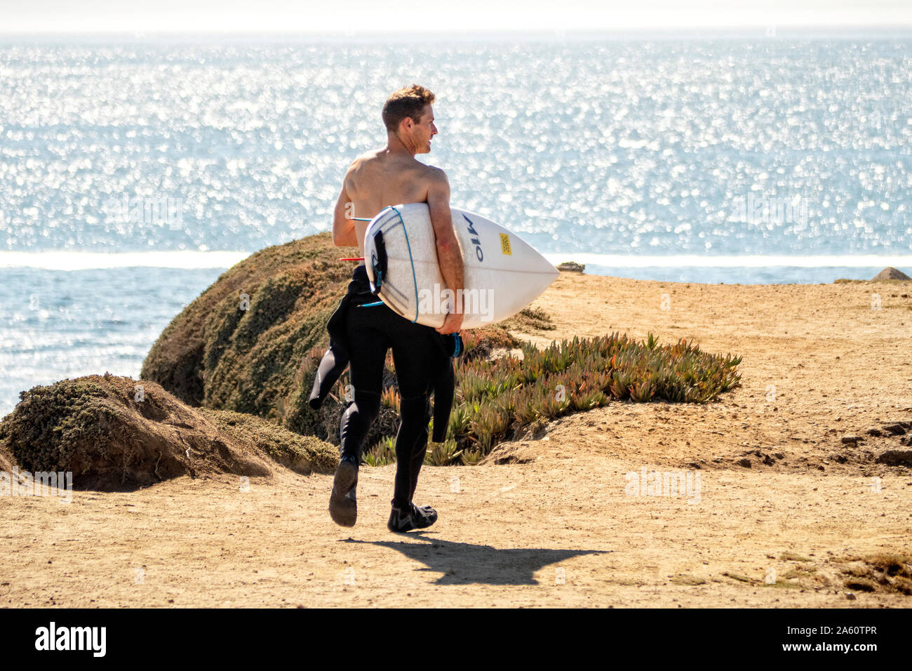Surfen in Santa Cruz, Kalifornien, USA Stockfoto