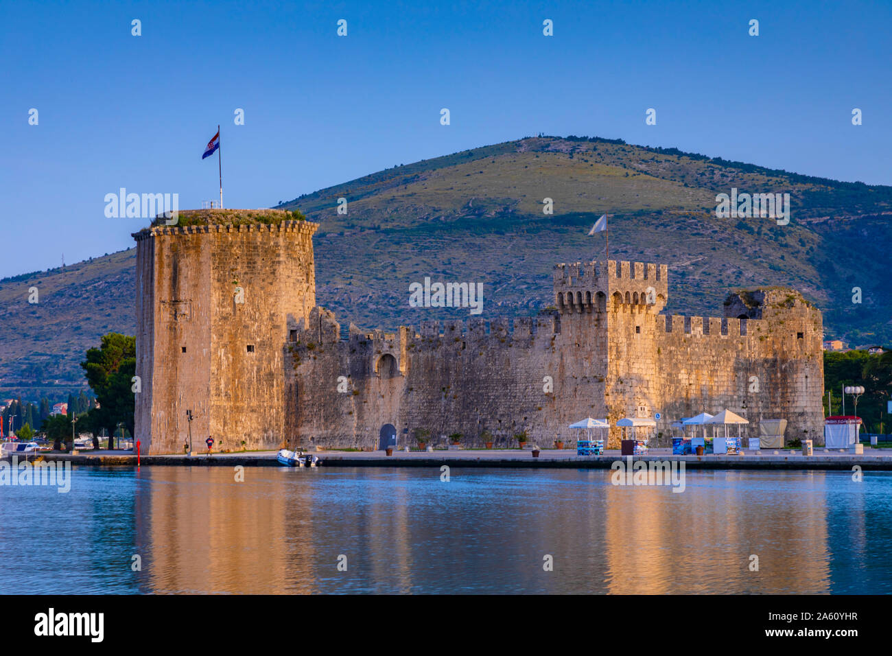 Festung Kamerlengo, Trogir Hafen, Trogir, Dalmatinische Küste, Kroatien, Europa Stockfoto