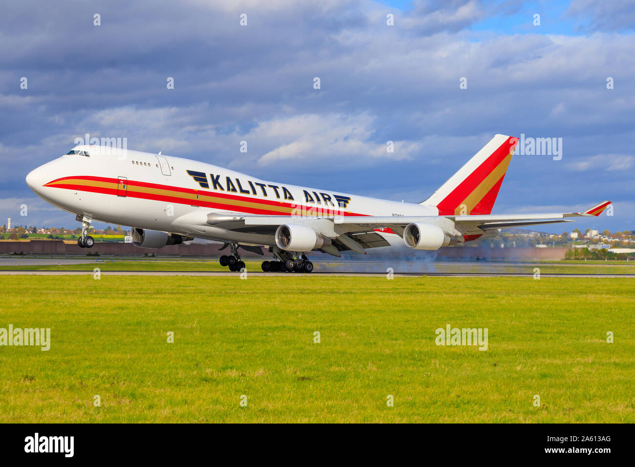 Stuttgart/Deutschland September 22, 2019: Kalitta Boeing 747 am Flughafen Stuttgart. Stockfoto