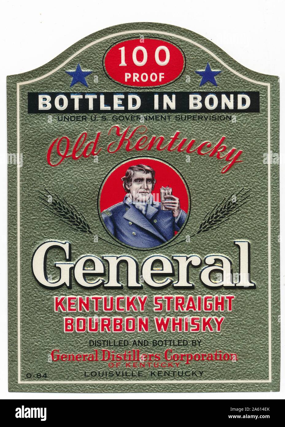 Vintage-Label für eine Flasche "Old Kentucky General" Bourbon Whiskey, mit dem Bild einer allgemeinen Glasaufbringung, abgefüllt von General Distillers Corporation of Kentucky, Louisville, Kentucky, 1955. () Stockfoto