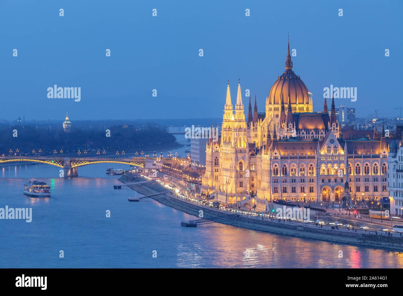 Das am Ufer der Donau, das ungarische Parlament Gebäude stammt aus dem späten 19. Jahrhundert, UNESCO, Budapest, Ungarn, Europa Stockfoto