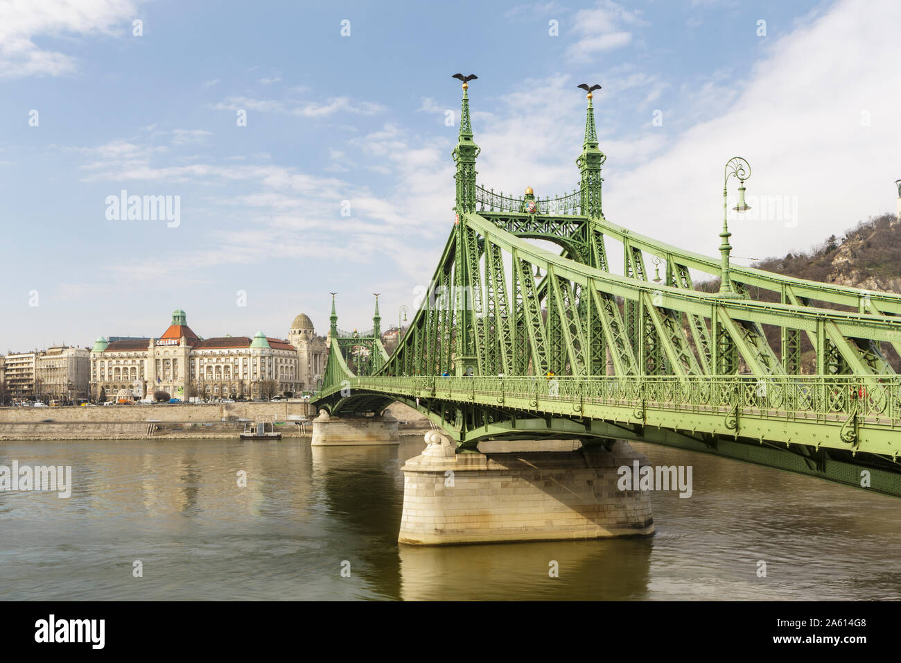 Szabadság Hid (Freiheitsbrücke) (Brücke der Freiheit), im Jugendstil am Ende des 19. Jahrhunderts entworfen, Budapest, Ungarn, Europa Stockfoto