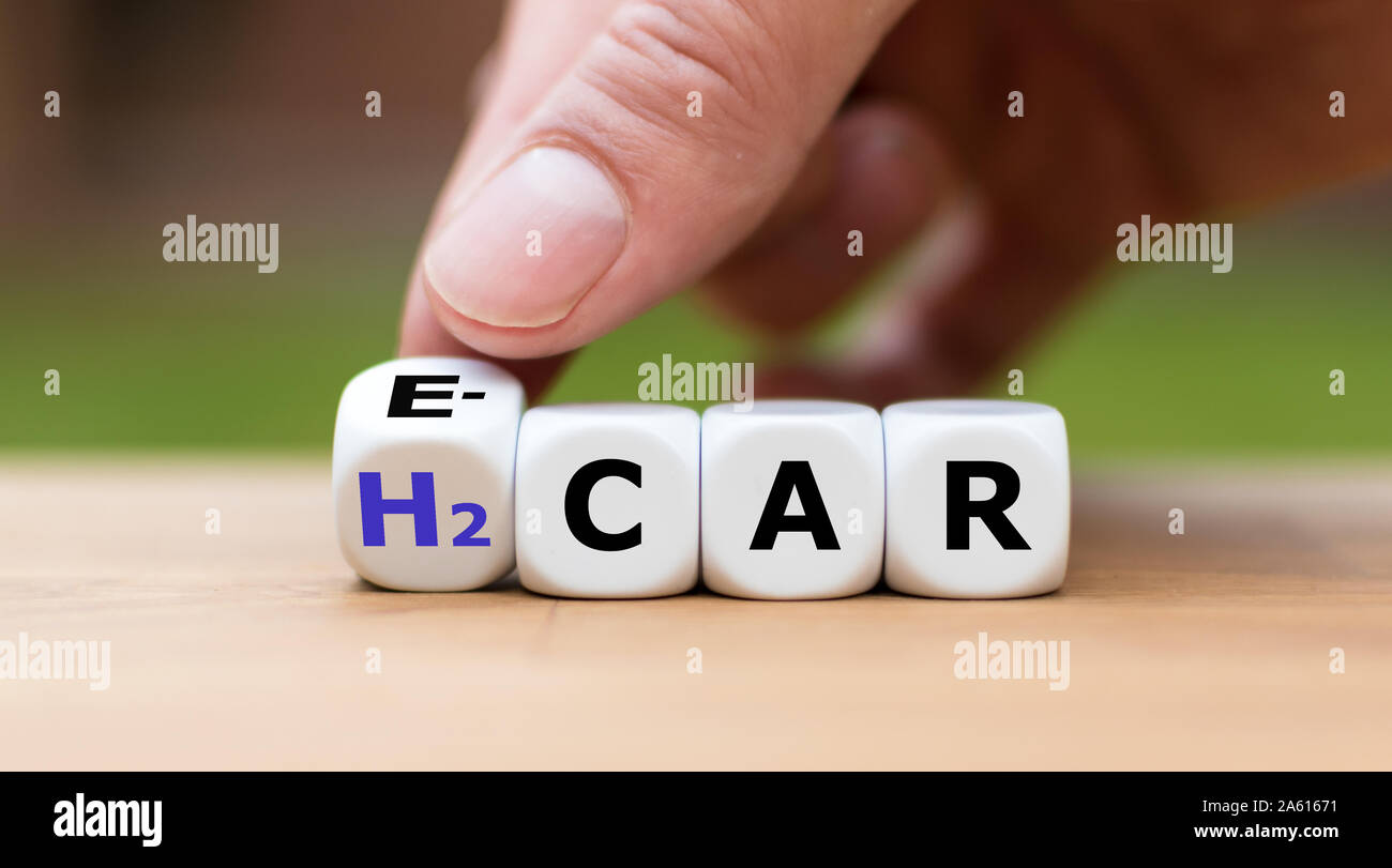 Elektroauto oder ein Brennstoffzellenfahrzeug? Stockfoto