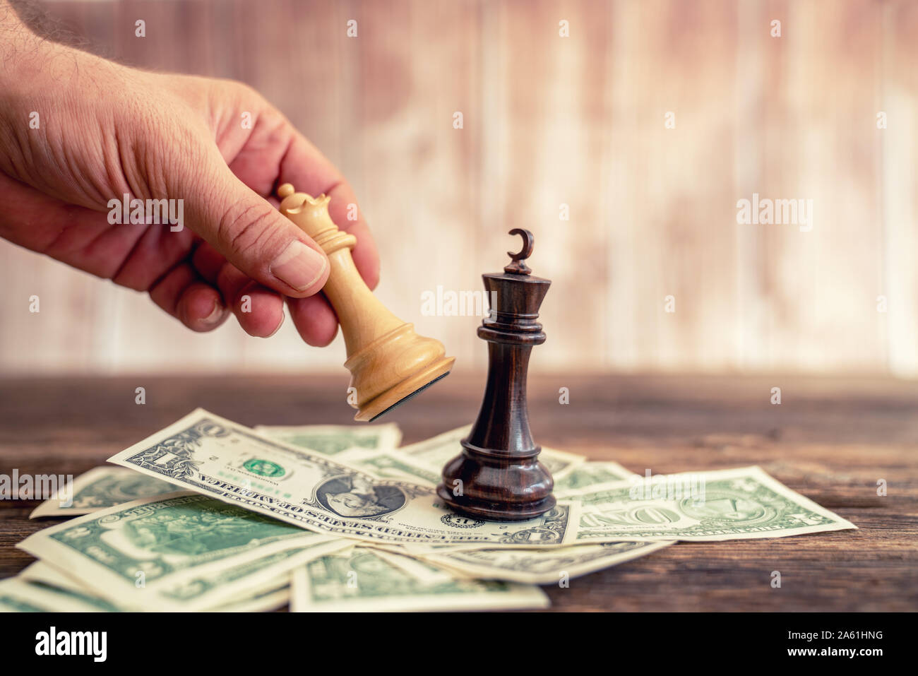 Competation und Strategie in Finanzgeschäfte ist wie Schach spielen. Stockfoto