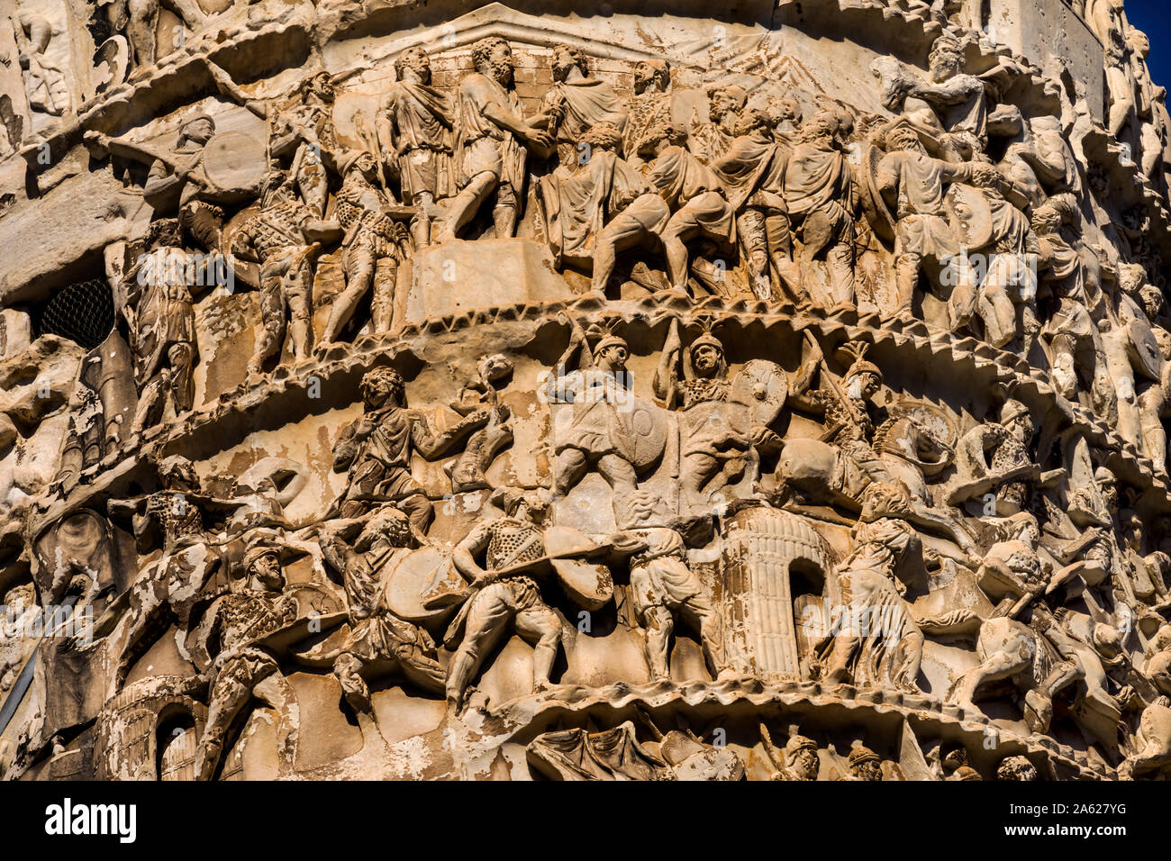 Alte Kaiser Marcus Aurelius Spalte römischen Soldaten Details Rom Italien. Spalte errichtet in 193 AD Emperor's Sieg in militärischen Campa zu gedenken. Stockfoto