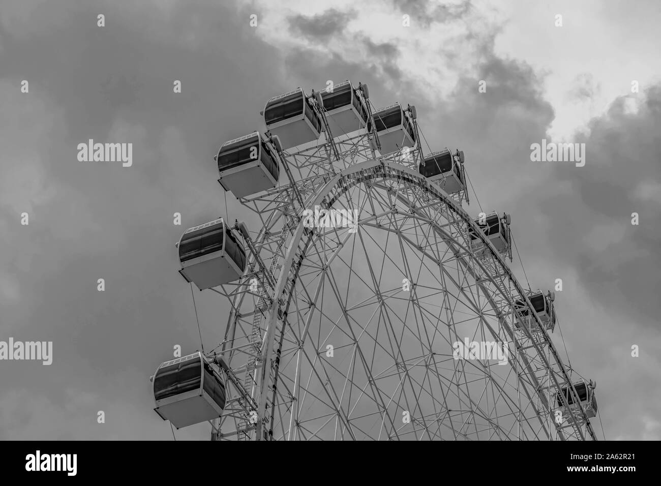 Orlando, Florida. Juli 05, 2019 Teilansicht der Big Wheel in International Drive. Stockfoto